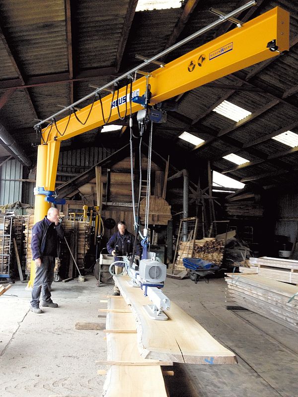 Aero Timber Lift Solutions Specialist in hefmiddelen en intern